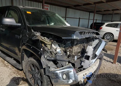 2018 Toyota Tundra Sr5 5.7L V8 z USA, uszkodzony, nr VIN 5TFDW5F16JX698796